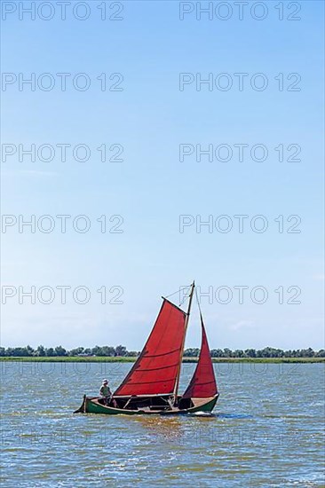 Sailing boat