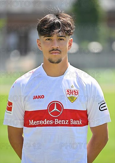 Laurin Ulrich VfB Stuttgart Portraittermin VfB Stuttgart 2022 2023 Licence Player Football 1. Bundesliga Men GER Stuttgart 05. 07. 2022