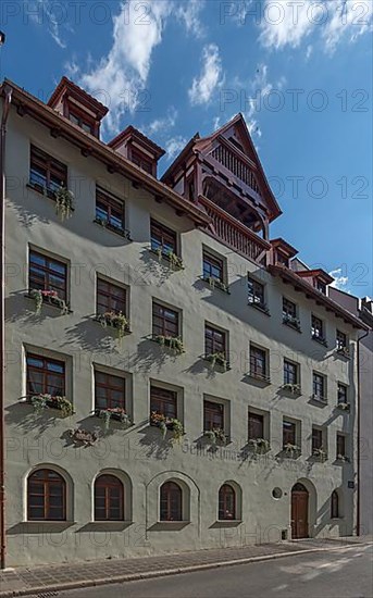 Historic residential and commercial building from 1697