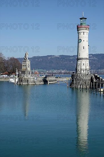 Harbour entrance with New Lighthouse and Bavarian Lion