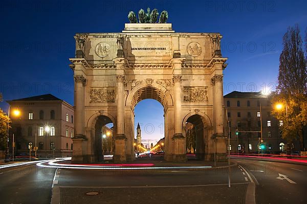 Siegestor illuminated in the evening