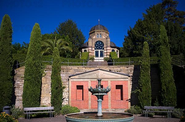 Fountain and pavilion Belvedere in Moorish style