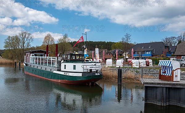 Restaurant ship in the harbour of Sellin