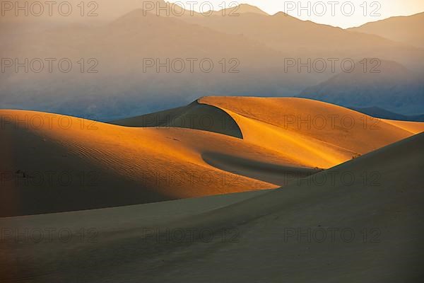 Morning light at the Mesquite Sand Dunes