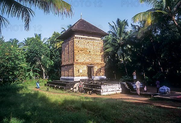 Keezhthali Mahadeva temple in Kodungallur