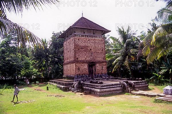 Keezhthali Mahadeva temple in Kodungallur