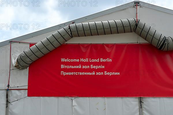 Welcome Hall for refugees from Ukraine in front of Berlin Central Station