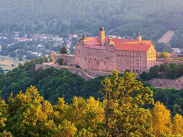 View of the Plassenburg in the first morning light