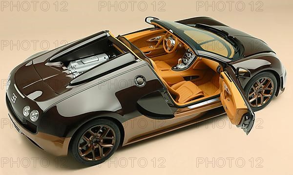 Sports car special model Rembrandt Bugatti from the series Les Legendes de Bugatti. The model