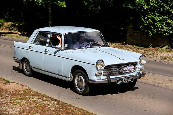 Peugeot 404