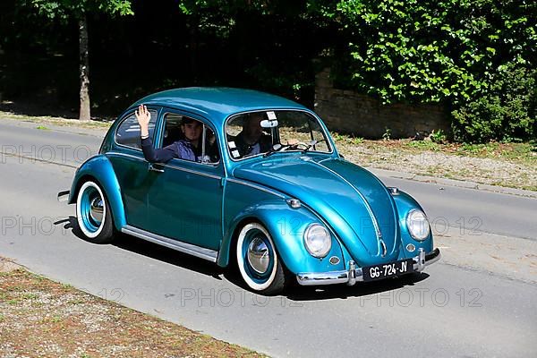 Tuned Volkswagen VW Beetle