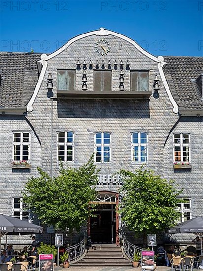 Kaiserringhaus with slate facade