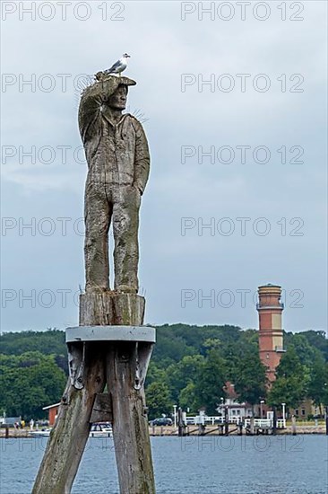 Fiete statue