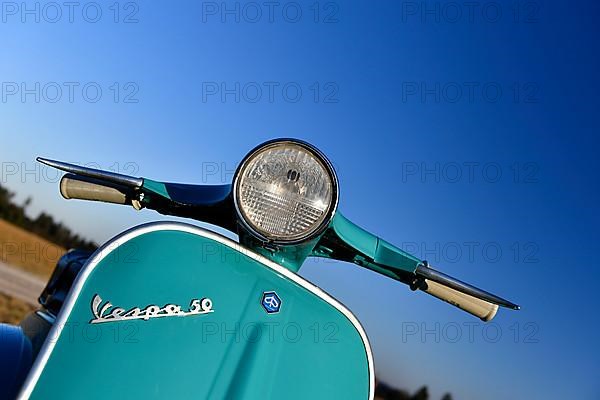 Vespa V 50