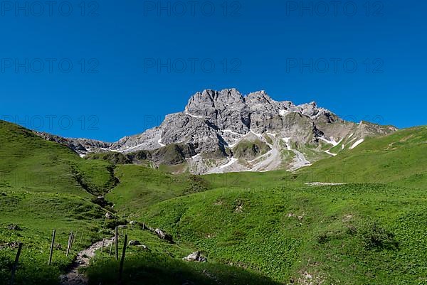 Ascent to Kemptner Huette