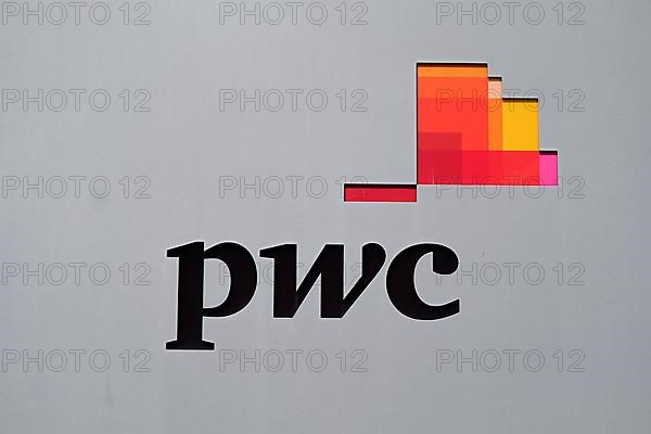 Logo of the auditing company PricewaterhouseCoopers