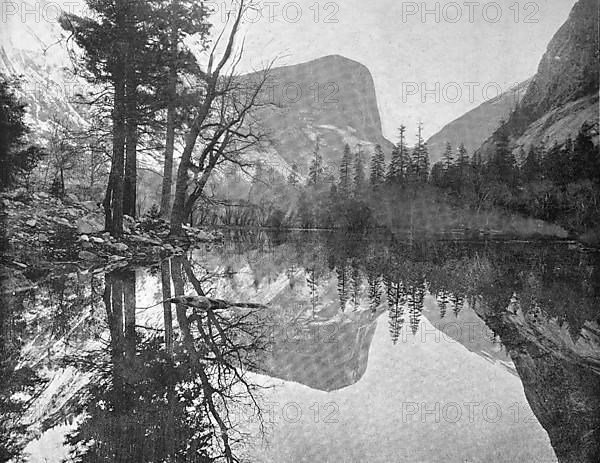 Landscape at the small Mirror Lake