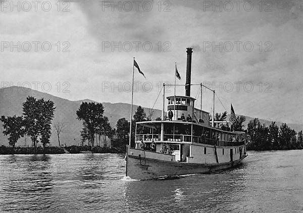 Steamboat on the Kootenai River or Kootenay River in Idaho
