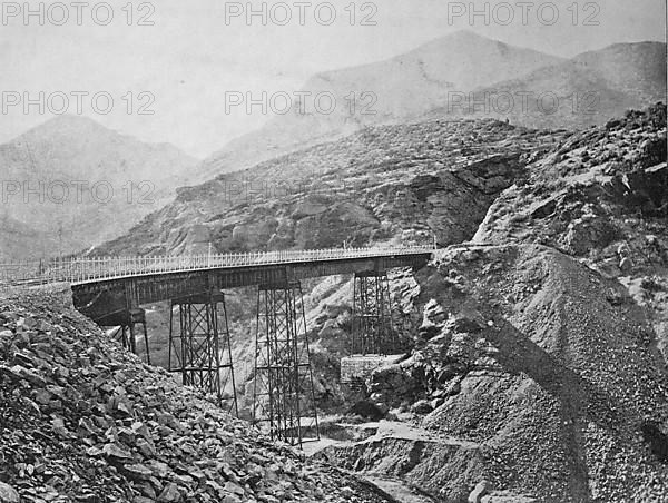 The railway bridge on the Valparaiso to Santiago railway line