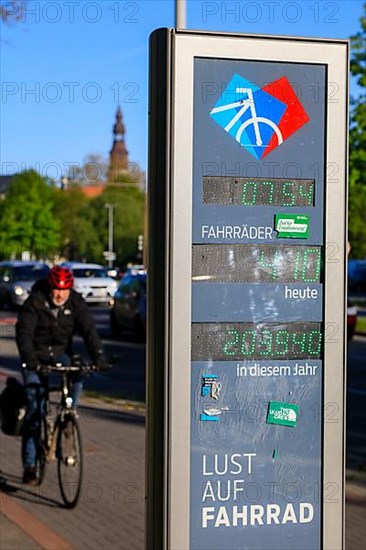 Column for counting passing bicycles at Friedrichswall