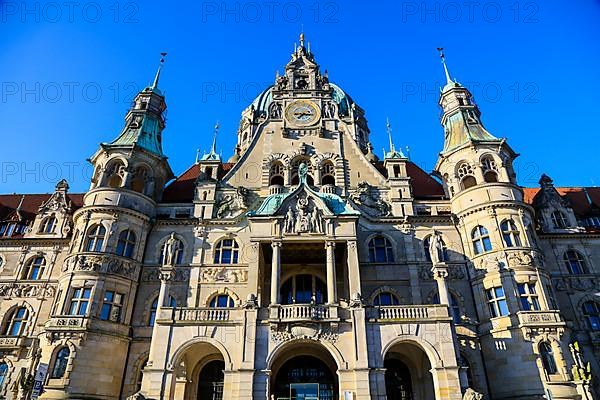 Entrance facade on Trammplatz