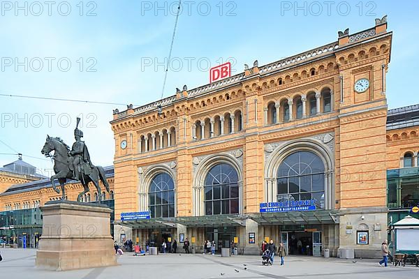 Hanover main station in neo-Renaissance style