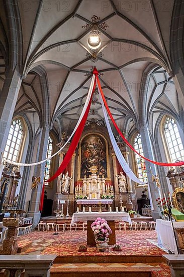 High altar of the collegiate parish church of St. Philip and St. James