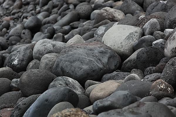 Large stones on the Atlantic coast near Puerto de Tazacorte