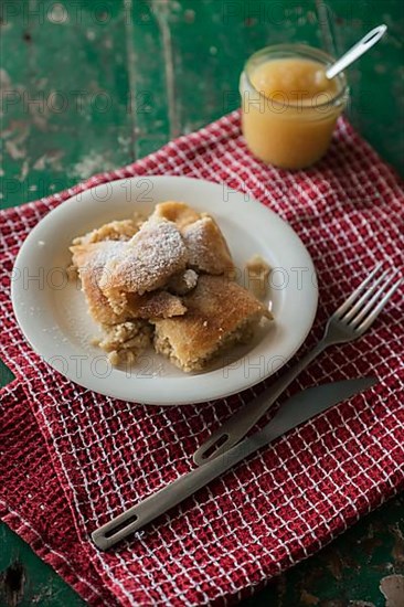 Vegan Kaiserschmarrn with apple sauce