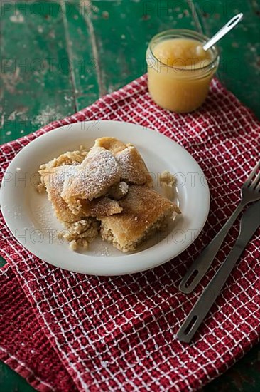 Vegan Kaiserschmarrn with apple sauce