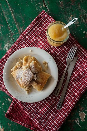 Vegan Kaiserschmarrn with apple sauce