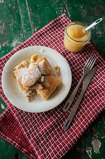 Vegan Kaiserschmarrn with apple sauce