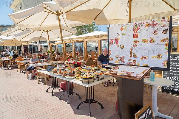 Restaurant on the beach promenade, Can Picafort