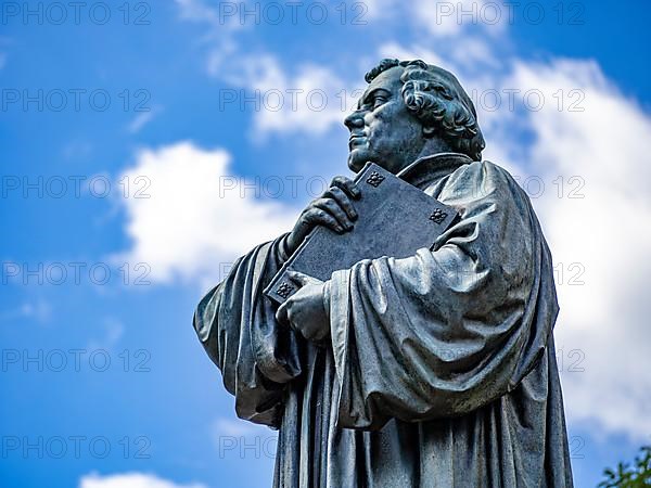 Luther monument by the sculptor Adolf von Donndorf from 1895 on Karlsplatz in Eisenach. The reformer Martin Luther,