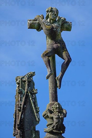 Gestas the evil thief, Calvary Calvaire crucifixion group on the triumphal arch