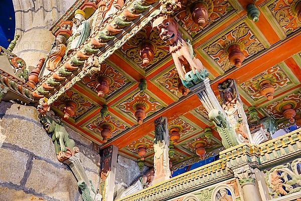 Enclos paroissial, mythical creature on the rood screen