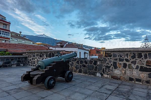 Castle and cannon, Puerto de la Cruz