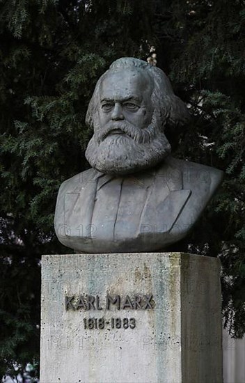 Karl Marx bust by Willi Lammert at Strausberger Platz, Friedrichshain-Kreuzberg district