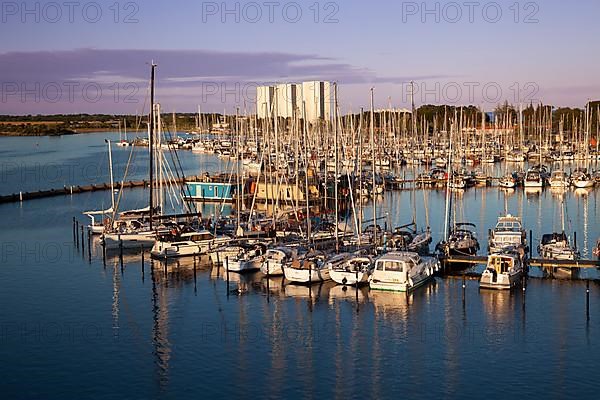 Burgtiefe Marina, Burgtiefe