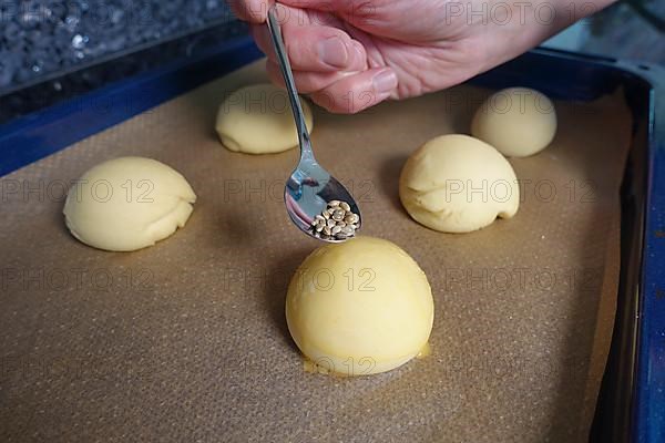 Swabian cuisine, preparation steam noodle burger