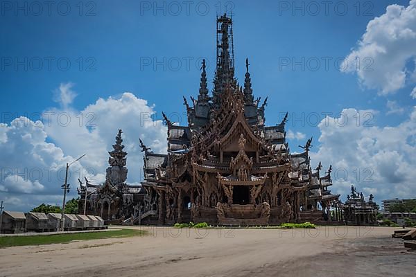 Sanctuary of Truth, Pattaya