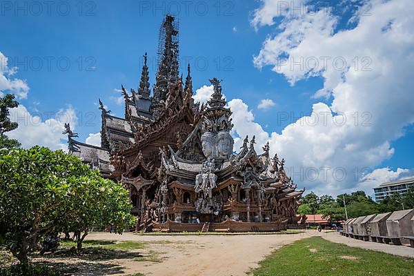 Sanctuary of Truth, Pattaya