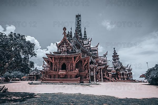 Sanctuary of Truth, Pattaya