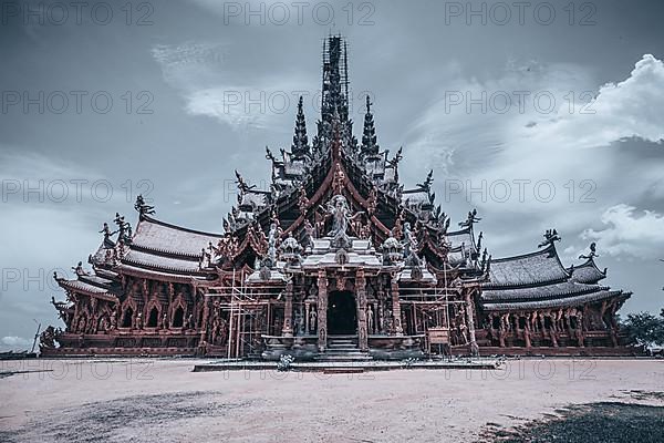 Sanctuary of Truth, Pattaya