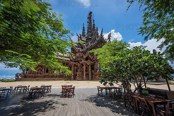 Sanctuary of Truth, Pattaya