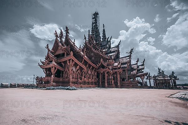 Sanctuary of Truth, Pattaya