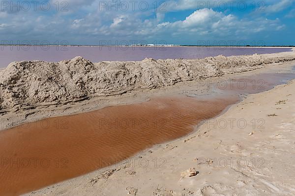 The colourful salinas of Las Coloradas, Yucatan