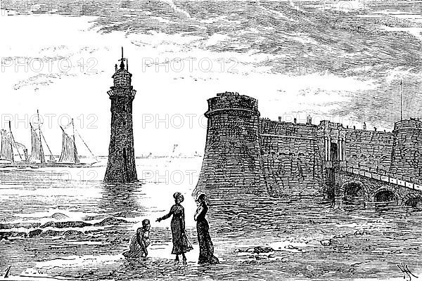 Fort and lighthouse, New Brighton