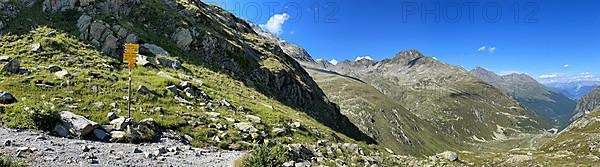 Signpost, turnoff to the Schwarzhorn