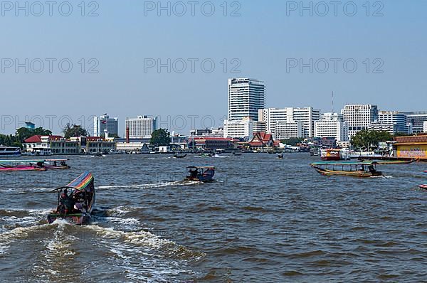River ferries, Chao Phraya River